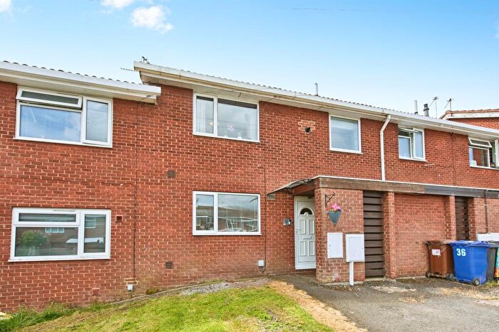 3 Bedroom Terraced House For Sale In North Street, Burton-On-Trent, DE15