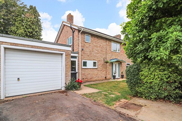 3 Bedroom Detached House For Sale In Mailes Close, Barton, CB23