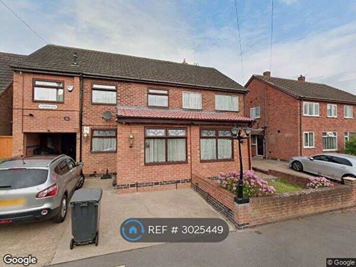 3 Bedroom Semi-Detached House To Rent In Marina Drive, Derby, DE21