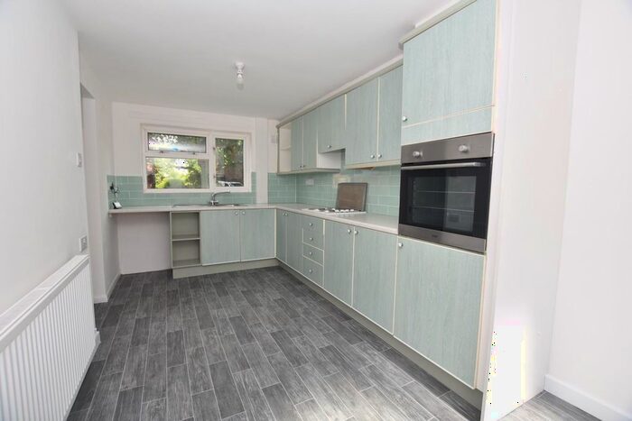 3 Bedroom Semi-Detached House To Rent In Ennerdale Crescent, Newbold, Chesterfield, S41