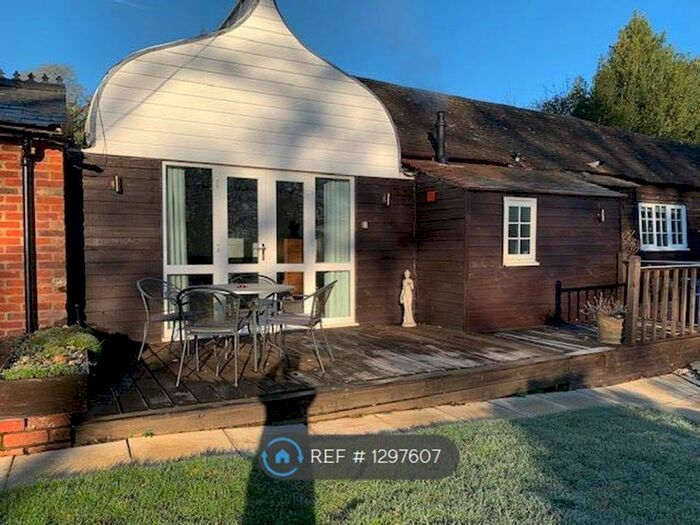 1 Bedroom Flat To Rent In Dragon Lodge, Farnham GU10