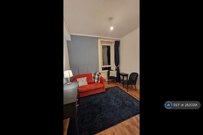 1 Bedroom Flat To Rent In Springwell Place, Edinburgh, EH11