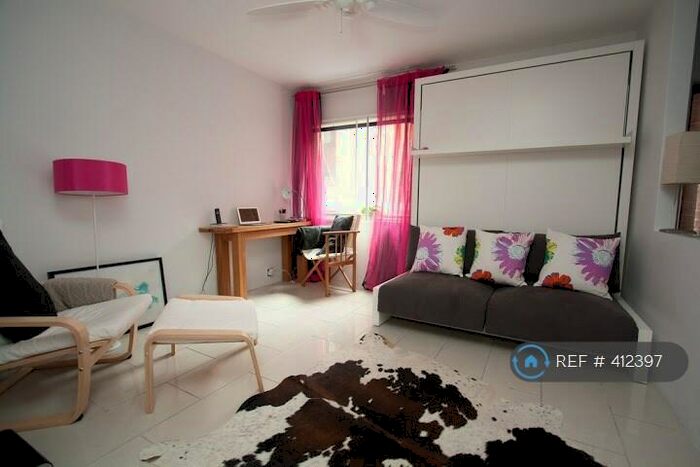 Studio To Rent In Upper Thames Street, London, EC4V