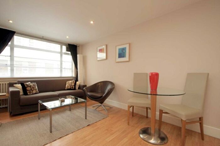 1 Bedroom Flat To Rent In Sloane Avenue, Chelsea, SW3