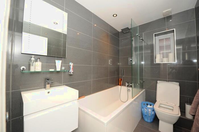 Studio To Rent In Linden Avenue, Ruislip Manor, Ruislip, HA4