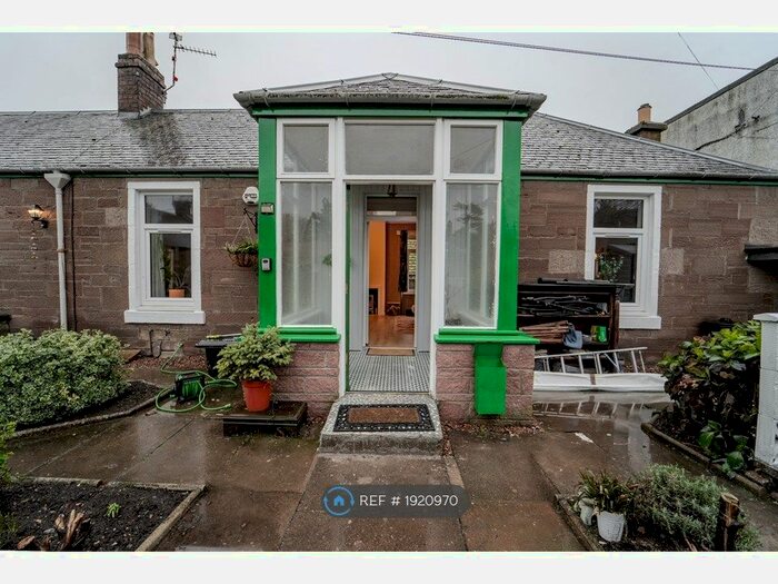 2 Bedroom Bungalow To Rent In High Street, Monifieth, Dundee, DD5