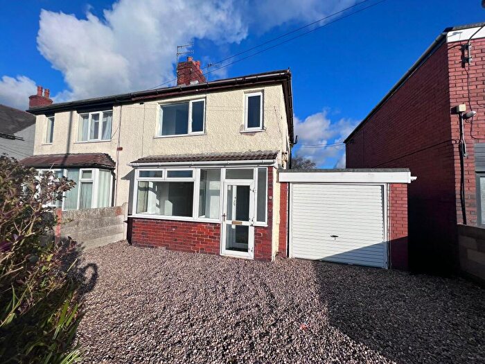 2 Bedroom Semi-Detached House To Rent In Chell Heath Road, Stoke-on-Trent, ST6