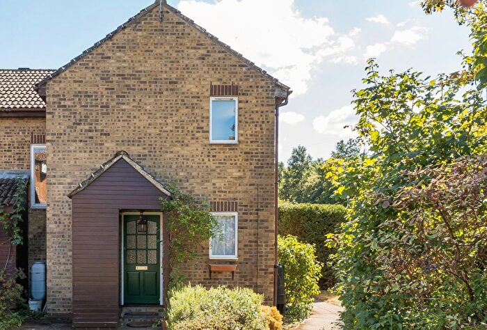 1 Bedroom Terraced House For Sale In Berwick Way, Sevenoaks, Kent, TN14