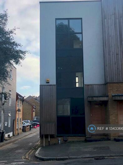 3 Bedroom Semi-Detached House To Rent In Addington Street, Margate, CT9