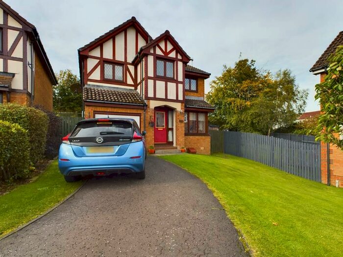 4 Bedroom Detached House For Sale In Cooper Avenue Carluke, ML8