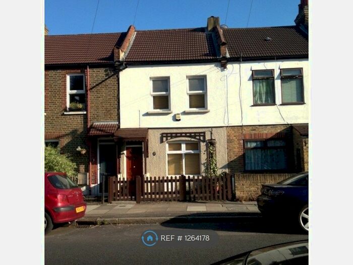 3 Bedroom Terraced House To Rent In Liberty Avenue, London SW19