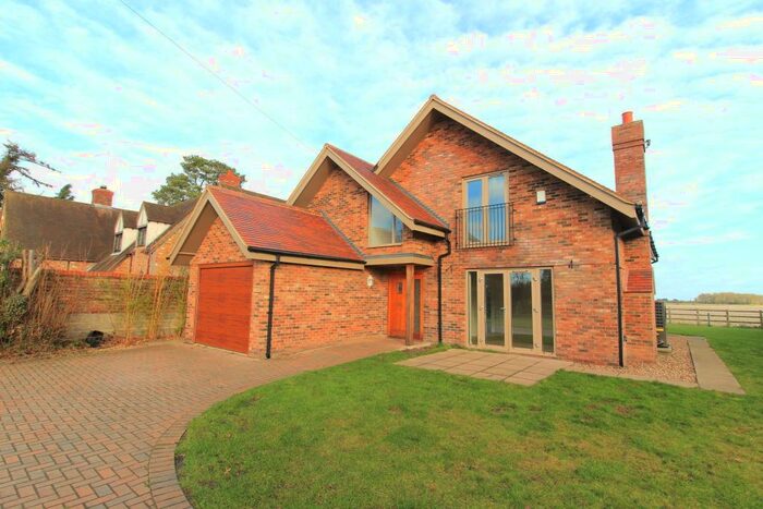 4 Bedroom Detached House To Rent In Bottle Lane, Shottesbrooke, SL6