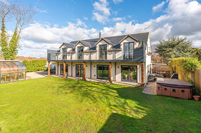 6 Bedroom Detached House For Sale In Foundry Road, Malmesbury, SN16