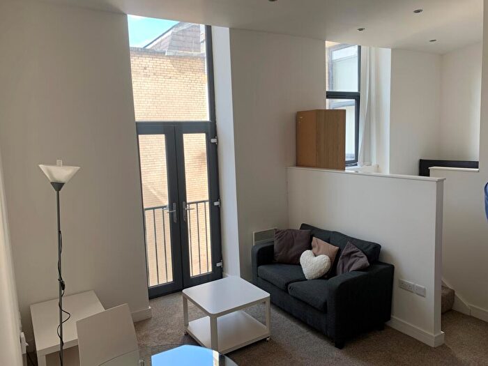 Studio To Rent In Law Russell House, Vicar Lane, Bradford, West Yorkshire, BD1