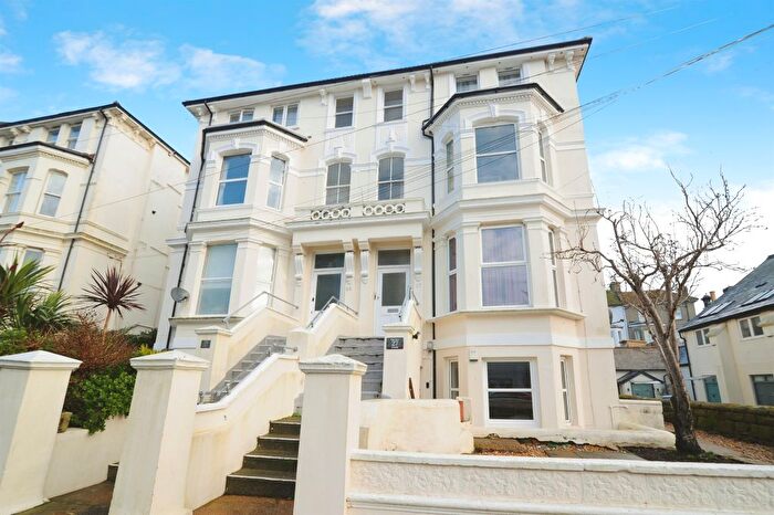 2 Bedroom Flat For Sale In Stockleigh Road, St. Leonards-On-Sea, TN38
