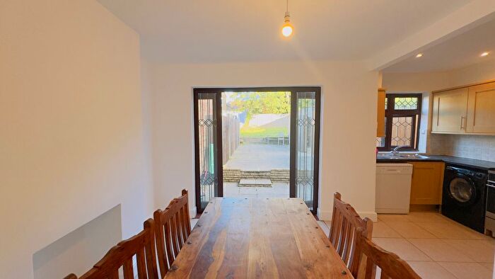 3 Bedroom Detached House To Rent In Oakdene Avenue, Chislehurst, BR7