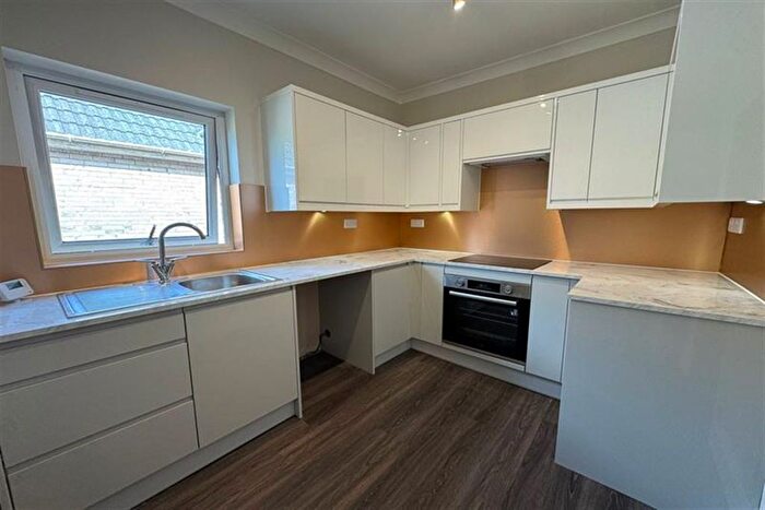 2 Bedroom Flat To Rent In Ashley Road, Parkstone, Poole, BH14