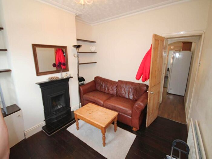2 Bedroom House To Rent In Lynton Street, Derby, DE22