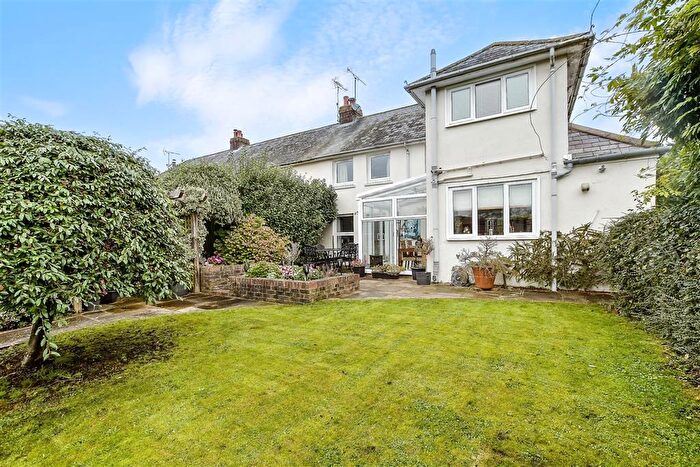 2 Bedroom Cottage For Sale In The Street, Washington, West Sussex, RH20