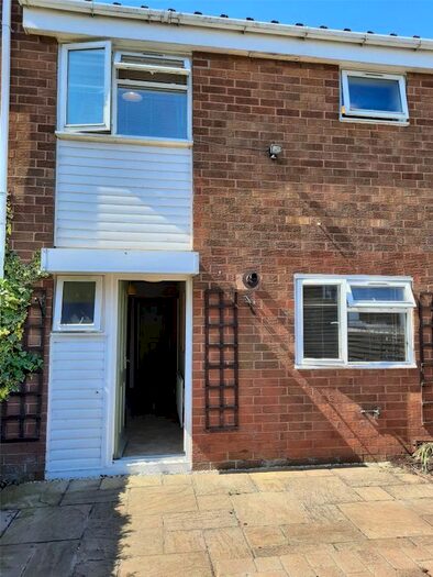 3 Bedroom Terraced House To Rent In Moorcock Close, Middlesbrough, TS6
