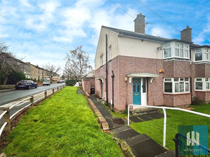 1 Bedroom Apartment For Sale In Eastlands, Almondbury, Huddersfield, HD5