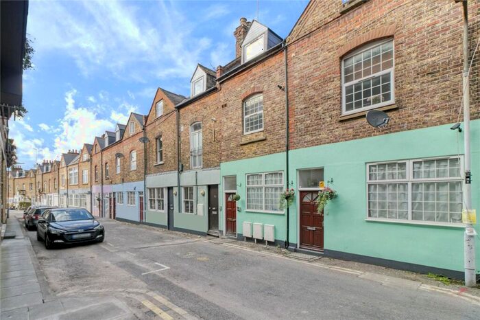 2 Bedroom Flat To Rent In Canfield Place, South Hampstead, NW6