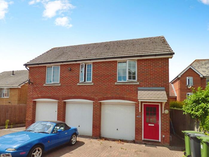 2 Bedroom Detached House For Sale In Thyme Avenue, Whiteley, Fareham, PO15