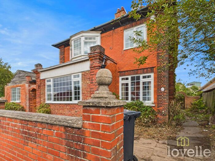 4 Bedroom Detached House For Sale In Trusthorpe Road, Trusthorpe, LN12