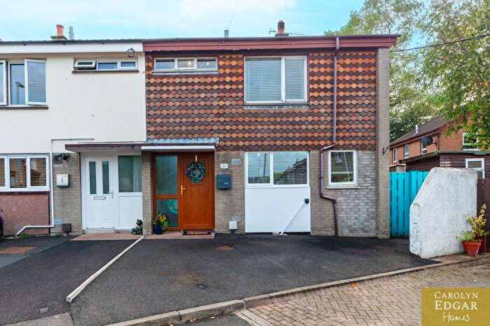 3 Bedroom End Of Terrace House For Sale In Broadway Avenue, Carrickfergus, Co Antrim, BT38