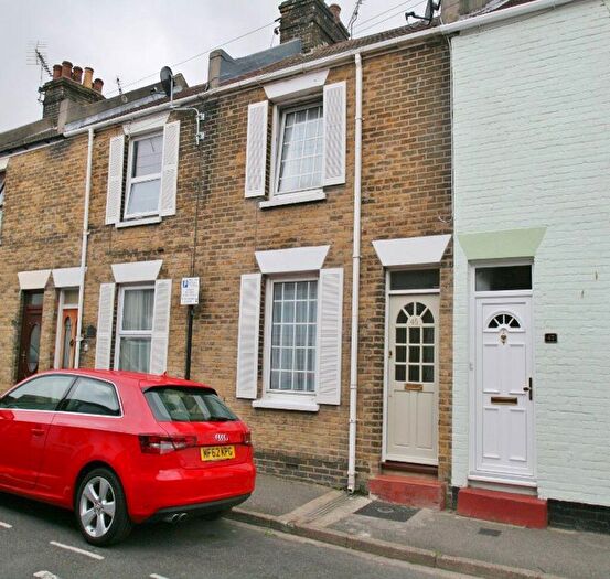 2 Bedroom House To Rent In Princes Street, Deal, CT14