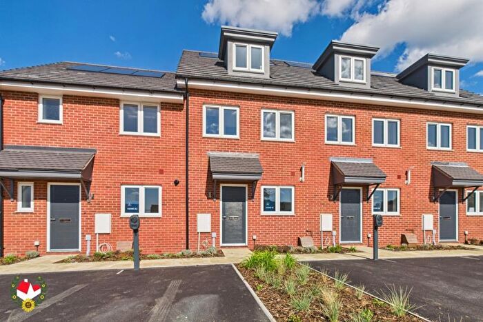 3 Bedroom Town House To Rent In Rowan Way, Hardwicke, Gloucester, GL2