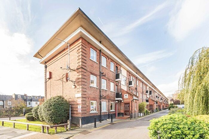 2 Bedroom Flat To Rent In Brooks Road, Chiswick, W4
