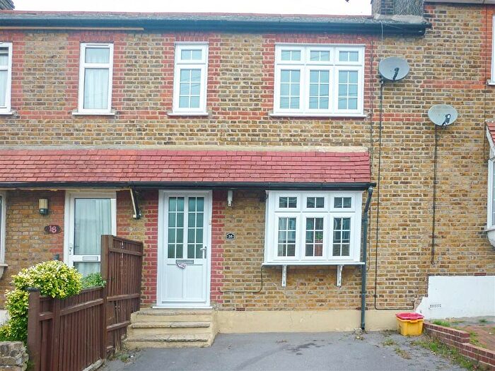 2 Bedroom Terraced House To Rent In Kings Chase, Brentwood, Essex, CM14