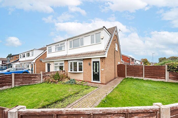 3 Bedroom Semi-detached House For Sale In Porlock Close, Platt Bridge, WN2