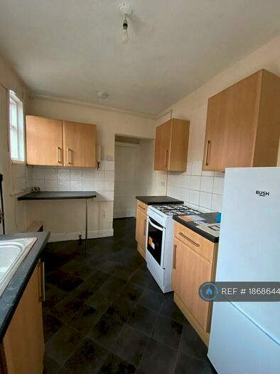 4 Bedroom Semi-Detached House To Rent In Slade Road, Birmingham, B23