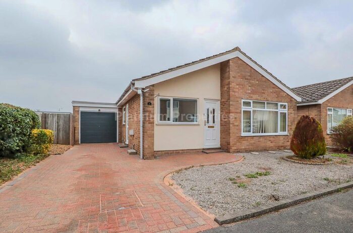 2 Bedroom Detached Bungalow To Rent In Wheats Close, Witchford, CB6