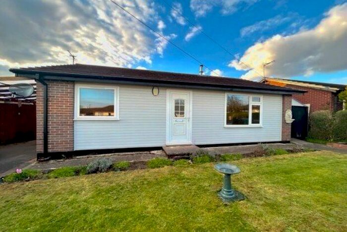 2 Bedroom Bungalow To Rent In Ranmere Road, Nottingham, NG8