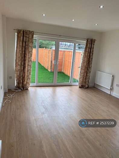 2 Bedroom Flat To Rent In Northumberland Road, Harrow, HA2