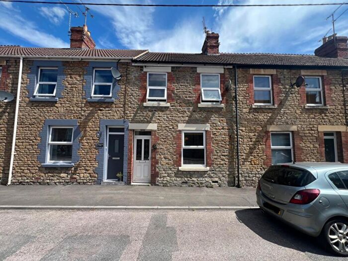 2 Bedroom House To Rent In Downing Street, Chippenham, SN14