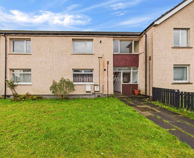 2 Bedroom Flat For Sale In Thrush Place, Johnstone, PA5