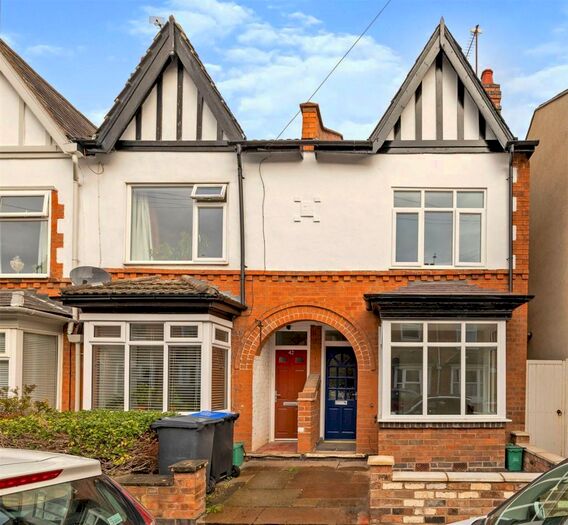 3 Bedroom End Of Terrace House To Rent In Paradise Street, Warwick, CV34