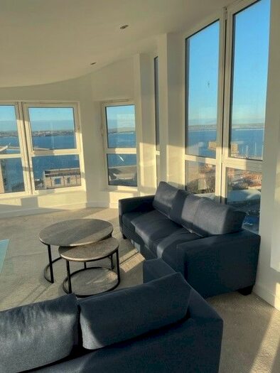 3 Bedroom Flat To Rent In Castletown, Portland, DT5