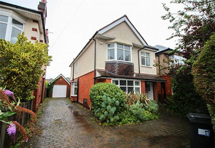 5 Bedroom Detached House To Rent In De Lisle Road, Bournemouth, BH3