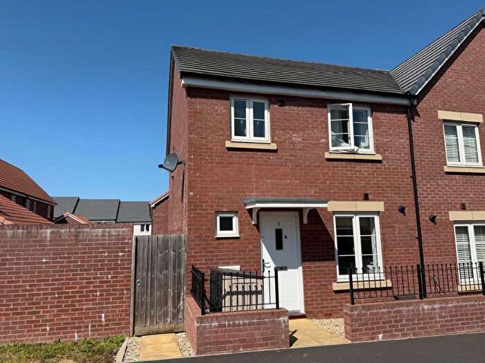 3 Bedroom Semi-Detached House To Rent In Hawkfinch Drive, Yeovil, BA22