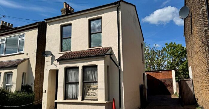 4 Bedroom Detached House For Sale In St. Anns Road, Southend-on-Sea, Essex, SS2