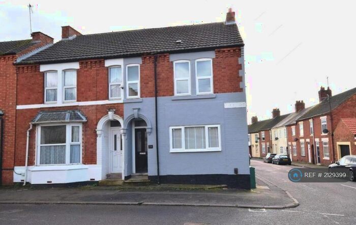 3 Bedroom End Of Terrace House To Rent In Fox Street, Rothwell, Kettering, NN14