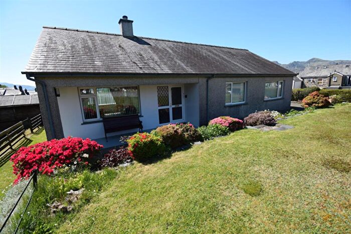 3 Bedroom Detached Bungalow For Sale In Belle Vue, Llan Ffestiniog, LL41