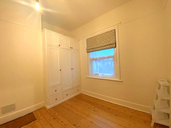 1 Bedroom Flat To Rent In Old Tiverton Road, Exeter, EX4