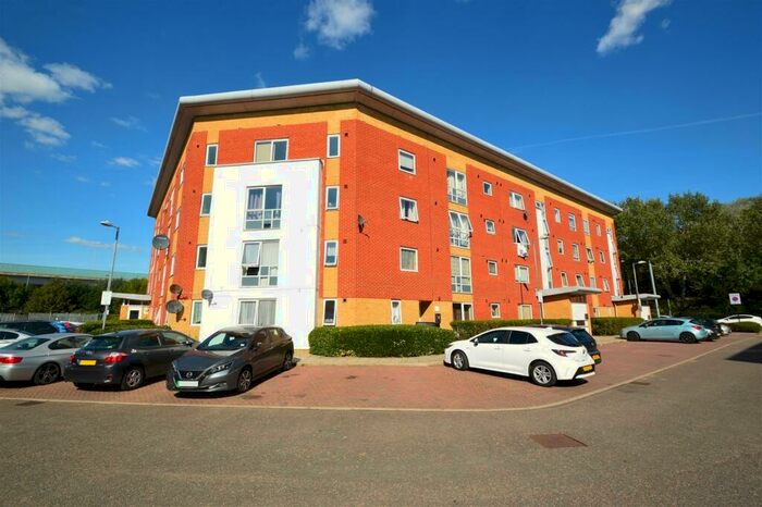 2 Bedroom Flat To Rent In Albatross Close, Beckton, E6