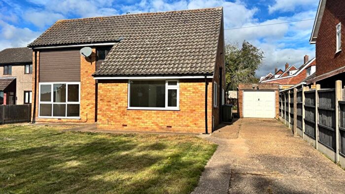 2 Bedroom Detached Bungalow For Sale In Fiskerton Road, Cherry Willingham, LN3